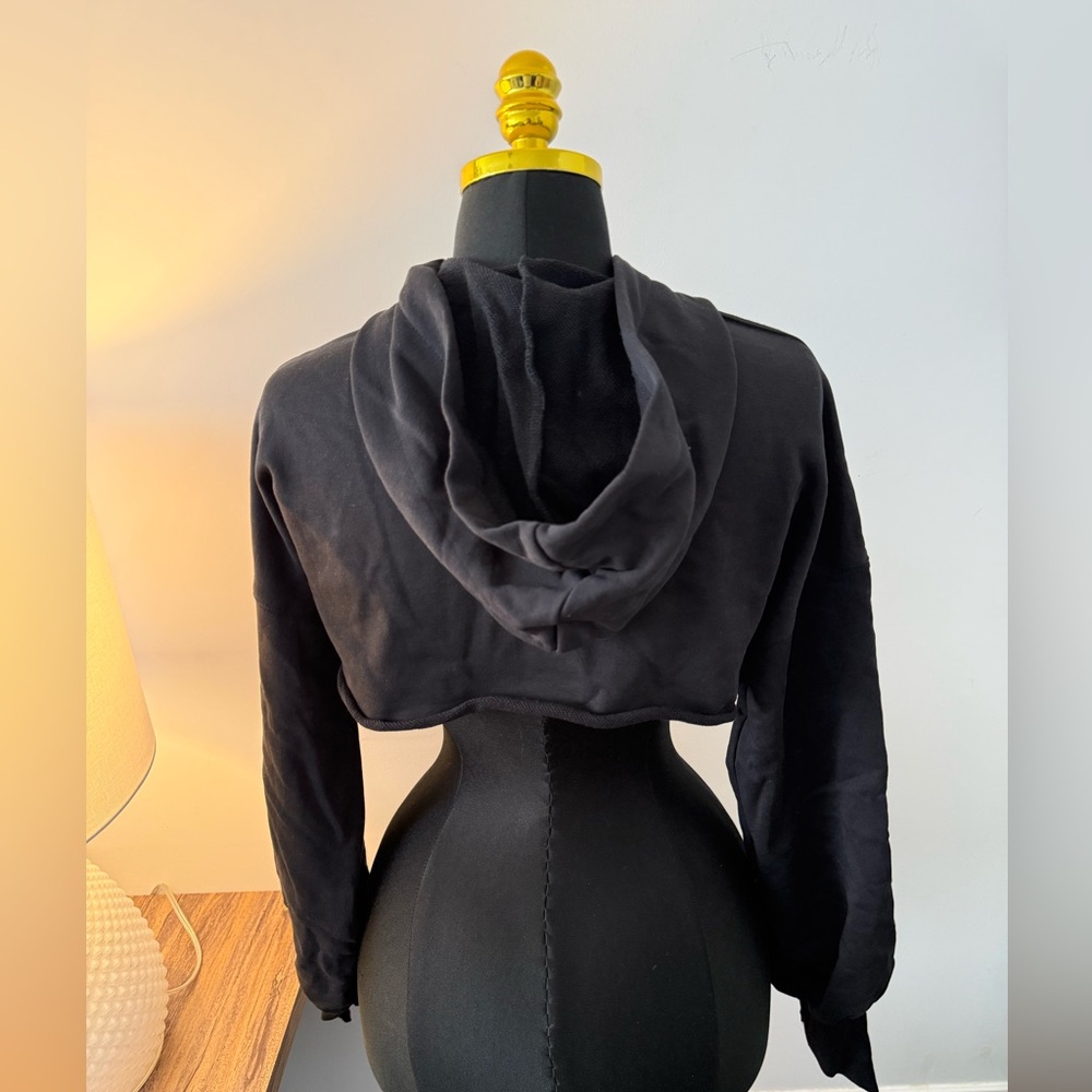 2/$30 👚 Fashion Nova - Cropped Black Hooded Bomber Jacket - size medium - Picture 4 of 8